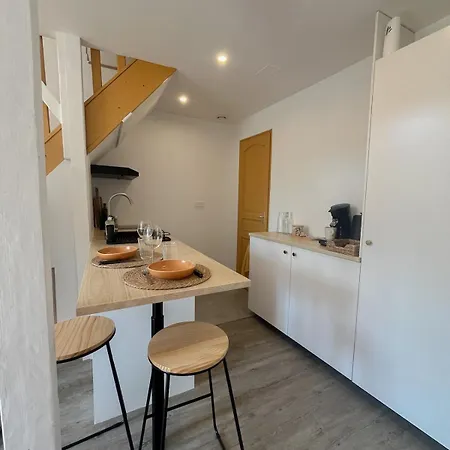 Διαμέρισμα Joli Chaleureux Dans Le Centre De