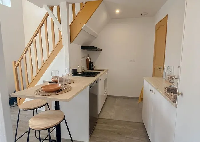 Joli Chaleureux Dans Le Centre De *