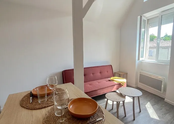 Joli Chaleureux Dans Le Centre De Lejlighed Bazas